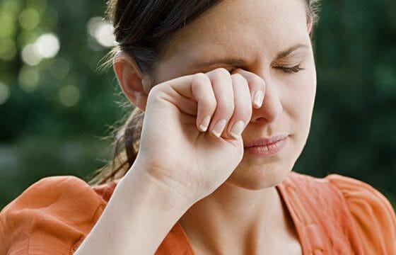 What to Do When You’re Dealing With Springtime Eye Allergies